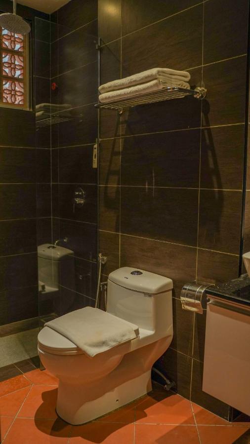 Kaizen Hotel & Suites Melaka Extérieur photo