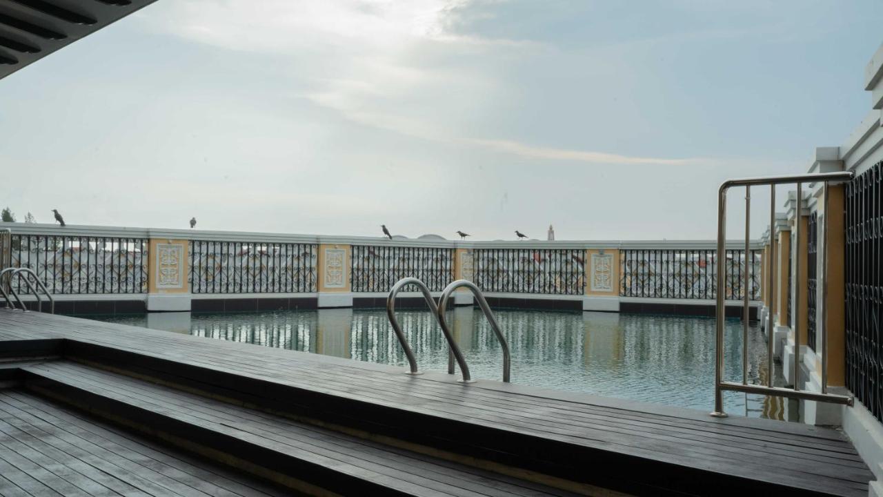 Kaizen Hotel & Suites Melaka Extérieur photo