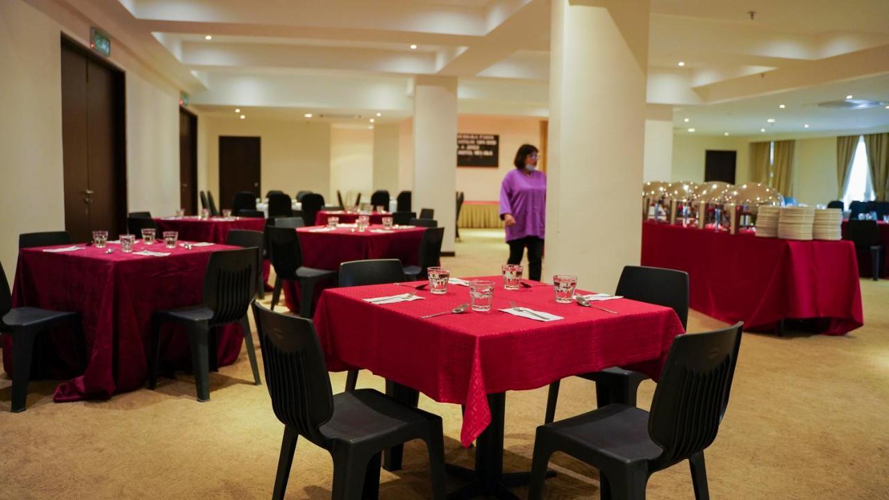 Kaizen Hotel & Suites Melaka Extérieur photo