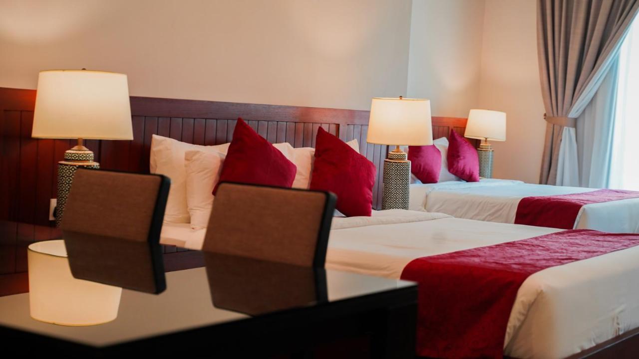 Kaizen Hotel & Suites Melaka Extérieur photo